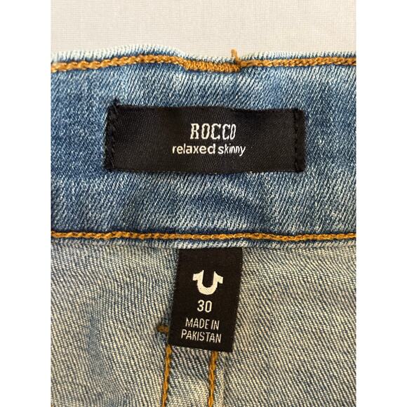 True Religion Men's 30 Rocco Relaxed Skinny Ripped Distressed Jeans Light Wash - Picture 4 of 9